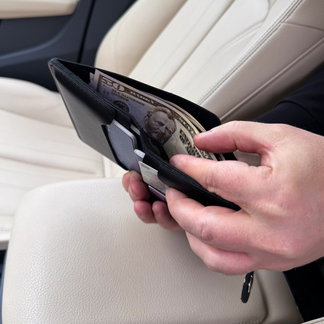 Докхолдер-портмоне з відділом для грошей (кайзер) чорний Докхолдер-портмоне з відділом для грошей (кайзер) чорний