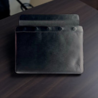 Кожаный чехол на магнитах для MacBook (кайзер) Черный