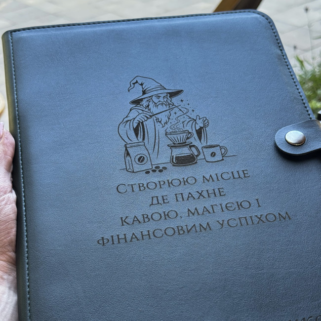 Папка с зажимом на твердой основе Эко зеленая