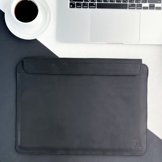 Шкіряний чохол на магнітах для MacBook (крейзи) Чорний Шкіряний чохол на магнітах для MacBook (крейзи) Чорний