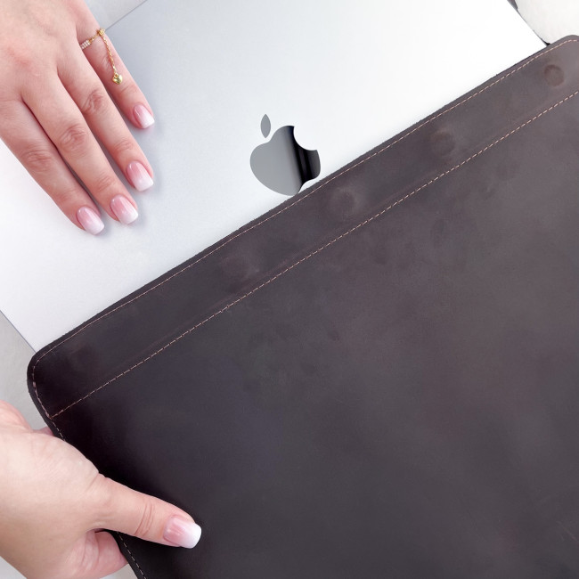 Шкіряний чохол на магнітах для MacBook (крейзи) Шоколад Шкіряний чохол на магнітах для MacBook (крейзи) Шоколад