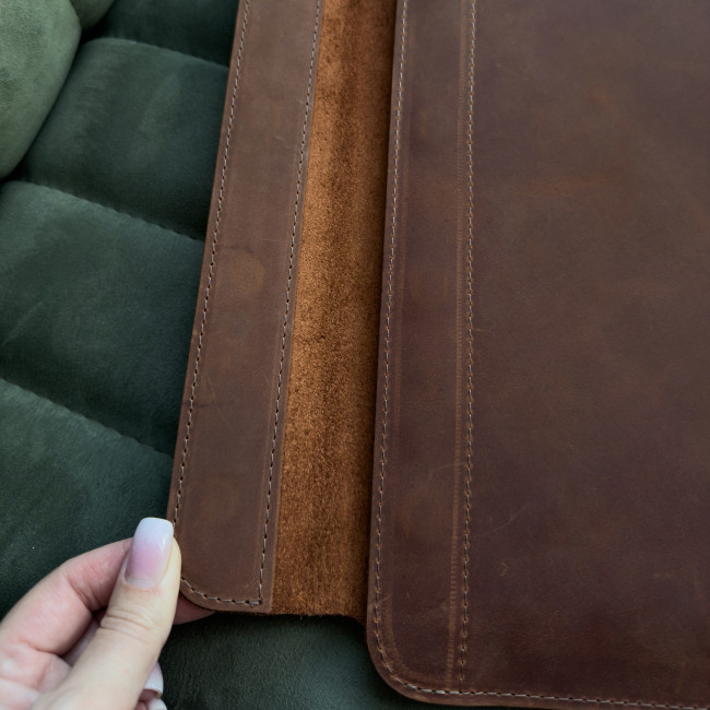 Шкіряний чохол на магниітах для MacBook (крейзи) Коньячний